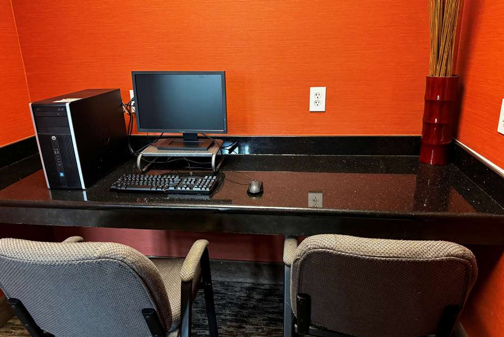 Baymont by Wyndham Houston North - photo 29