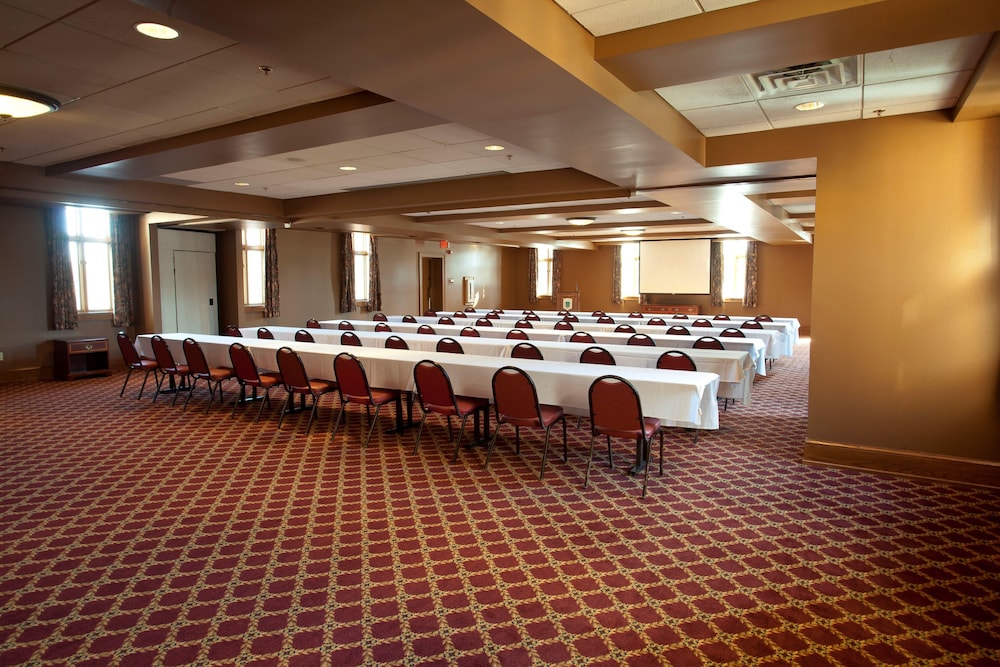 Bertram Inn at Glenmoor - photo 25