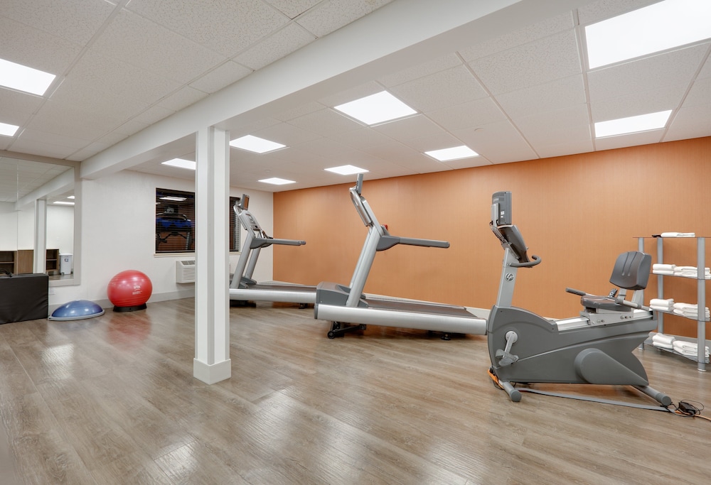 Holiday Inn Express Hotel & Suites Scottsbluff Gering by IHG - photo 18