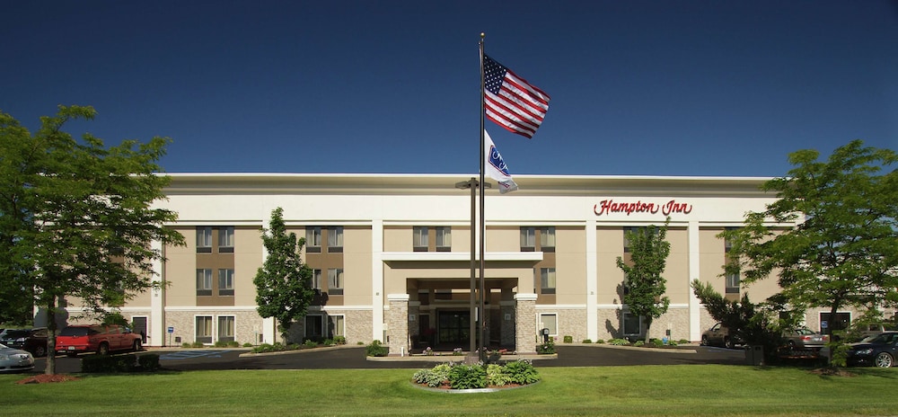 Hampton Inn South Haven - photo 38