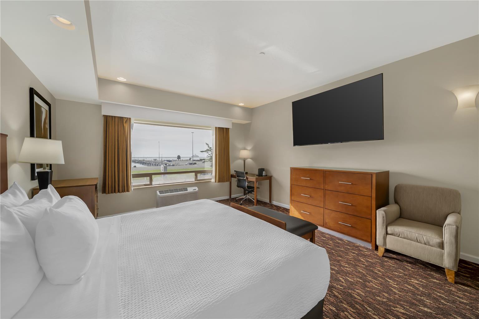 Best Western Plus Northwoods Inn - photo 27