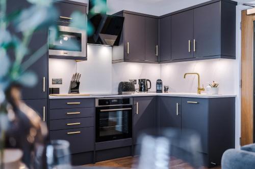 Harrogate House Apt 5 Central Location
