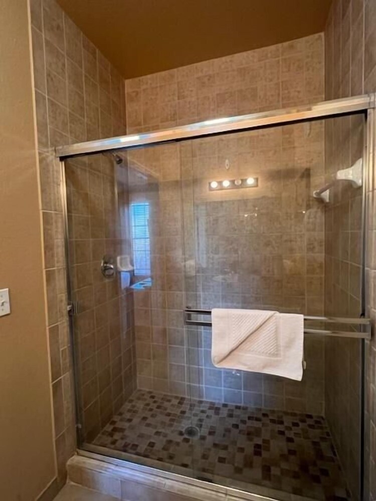 3 Bed 2 Bath Condo Tuscana Resort 3 Bedroom Condo by RedAwning - photo 25