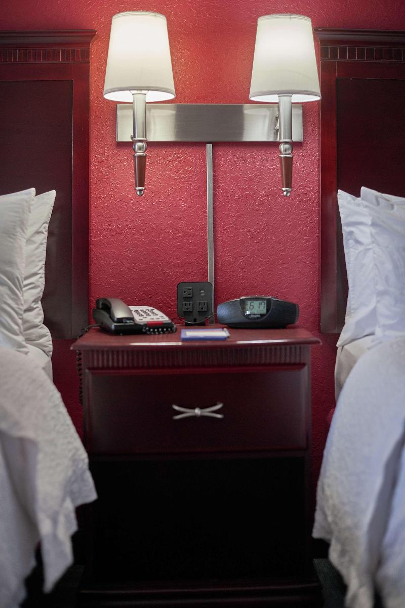 Hampton Inn & Suites Millington - photo 54