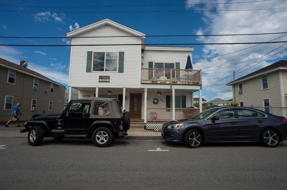 Nautical Motel and Suites - photo 105