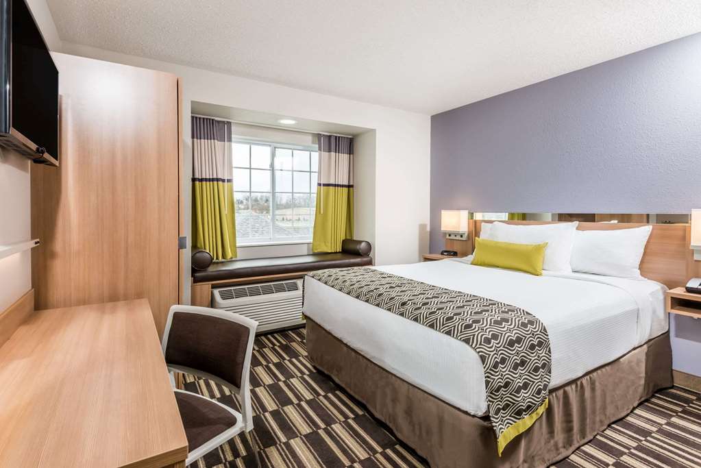 Microtel Inn & Suites By Wyndham Beaver Falls - photo 12