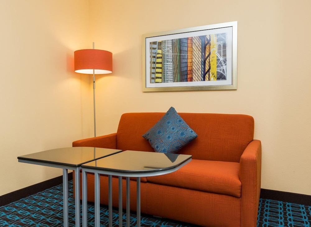 Fairfield Inn and Suites by Marriott Des Moines West - photo 26