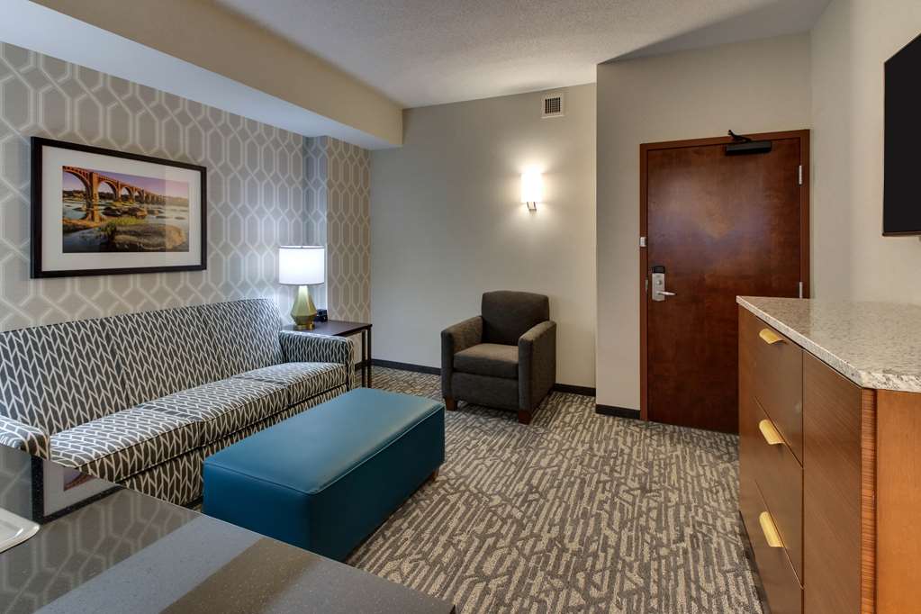 Drury Plaza Hotel Richmond - photo 18