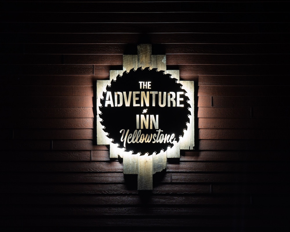 The Adventure Inn Yellowstone - photo 54