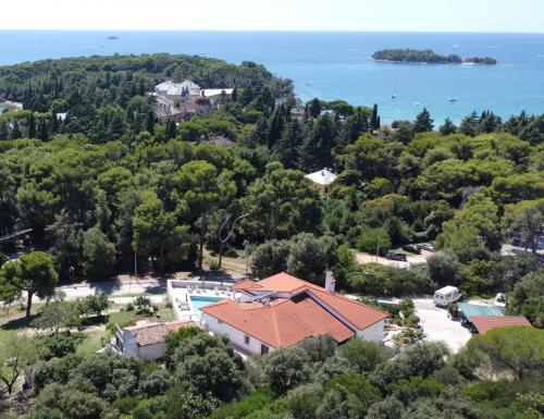 Villa Salteria 3 pool private territory pinery — 4-Star Luxury Hotel in Rovinj, Croatia