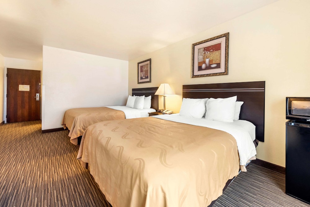 Quality Inn & Suites Limon - photo 7