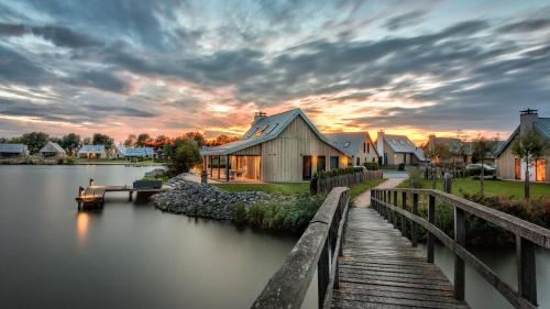 Waterrijk Oesterdam Resort Villas — Tholen