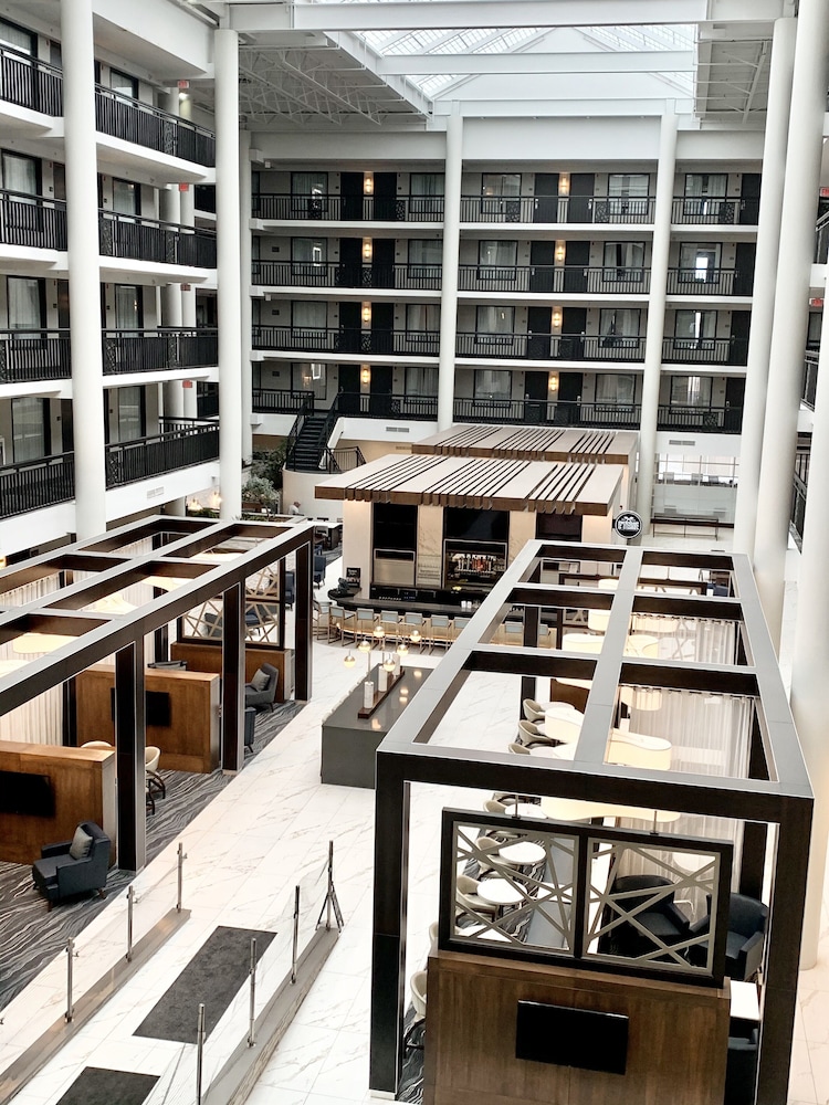 Embassy Suites Syracuse - photo 14