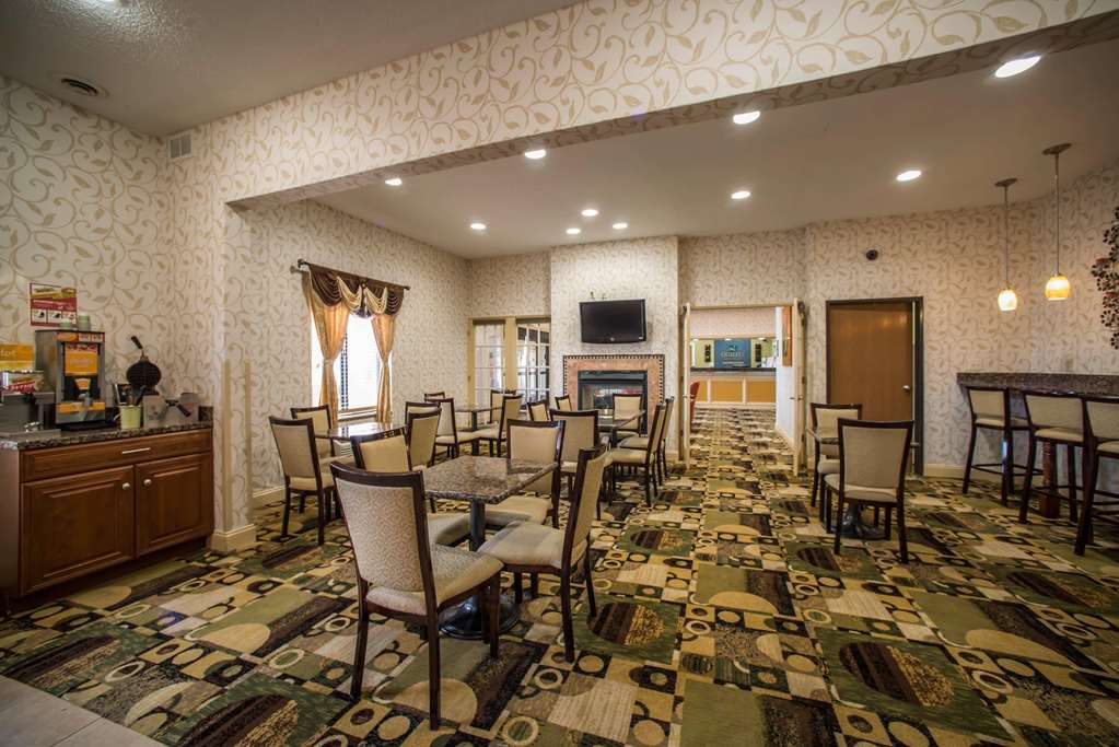Quality Inn Litchfield Route 66 - photo 25