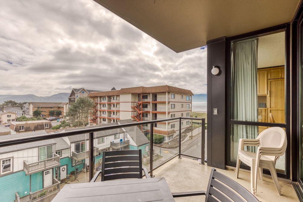 Sand & Sea Resort Condominiums - photo 985