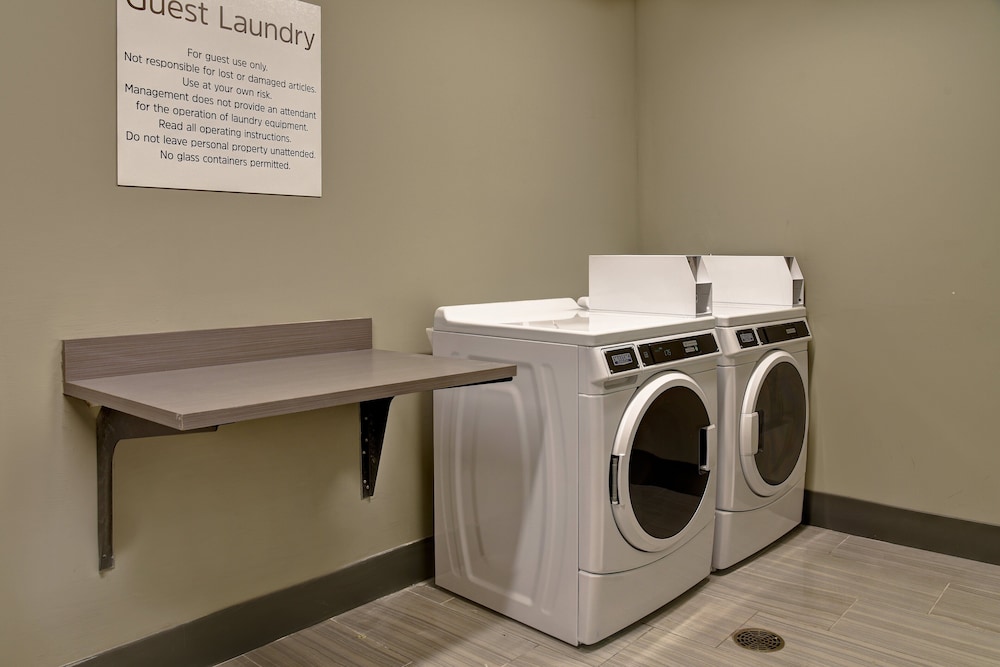 Holiday Inn Express & Suites Ottawa by IHG - photo 28