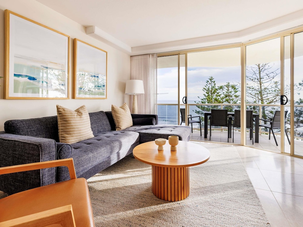 Mantra Zanzibar — 4-Star Luxury Hotel in Mooloolaba, Australia