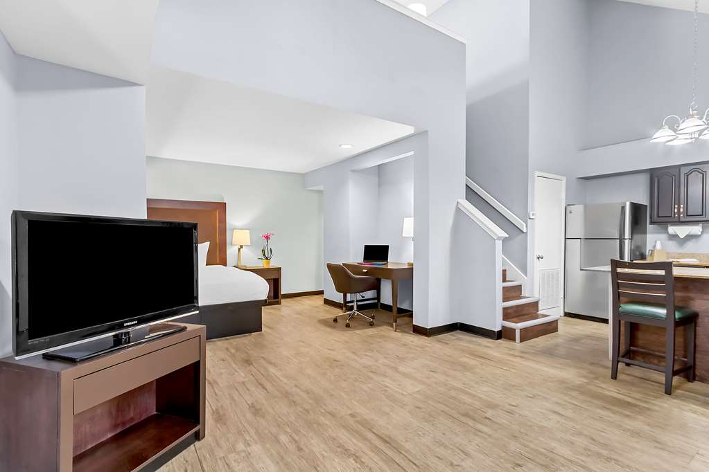 SureStay Studio by Best Western Pensacola - photo 14
