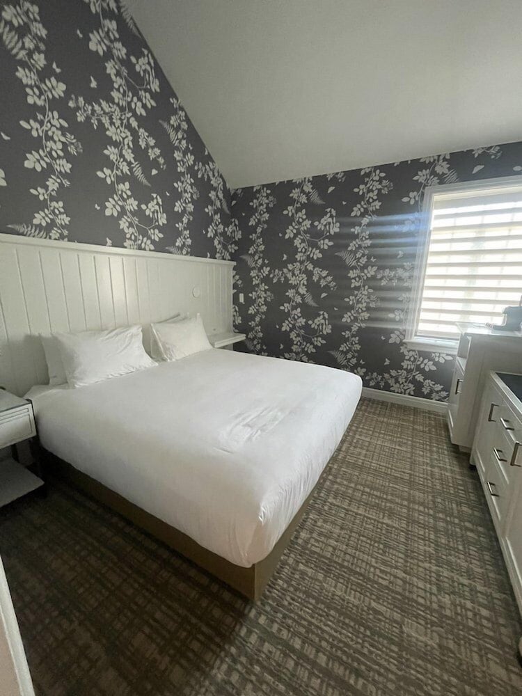 The St. Clair Inn - photo 20