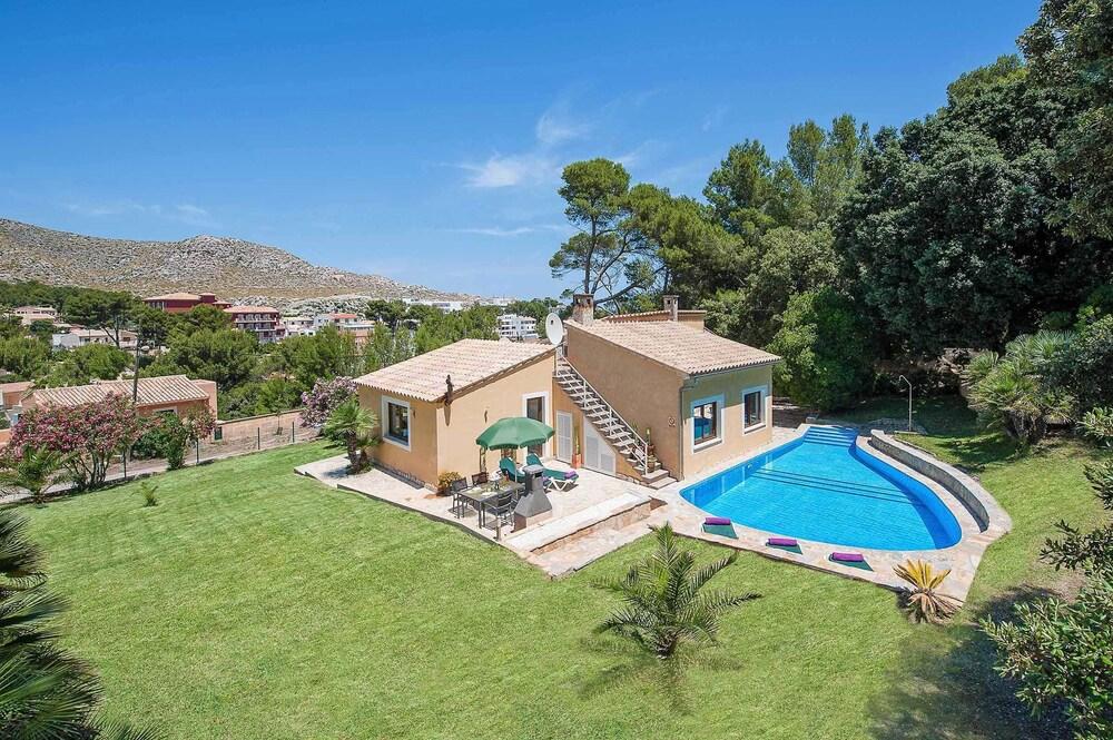Villa Alexandria — 4-Star Luxury Hotel in Pollenca, Spain