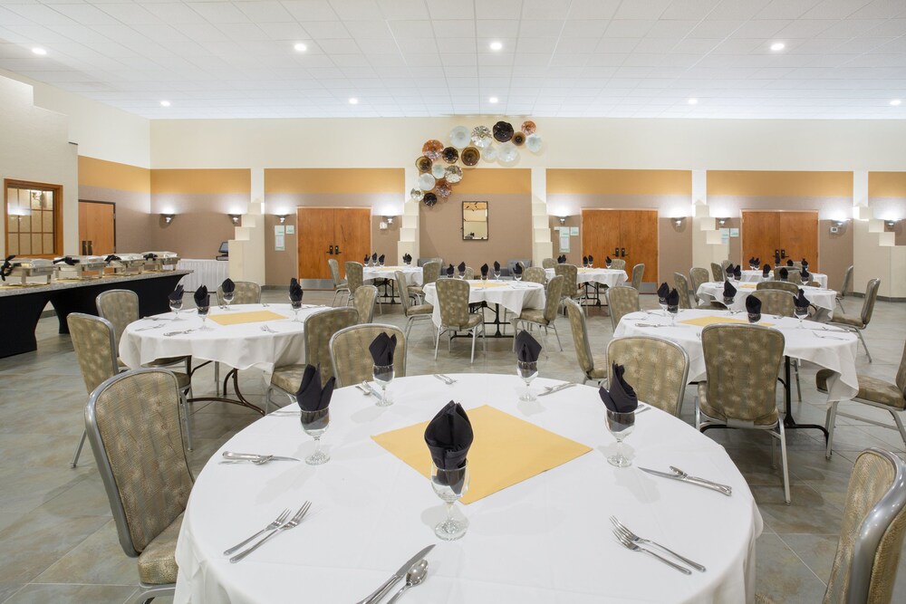 Holiday Inn Riverton by IHG - photo 26