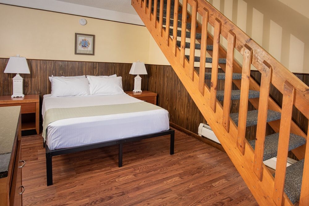 Abellona Inn & Suites - photo 4