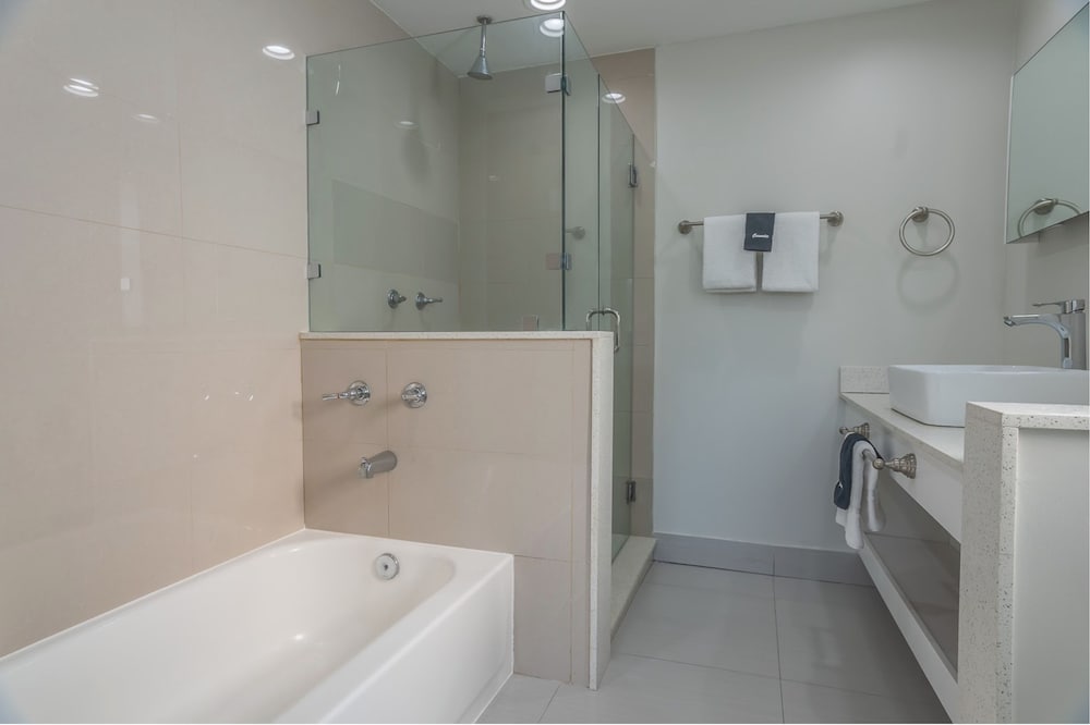 The Biscayne Hotel - photo 37