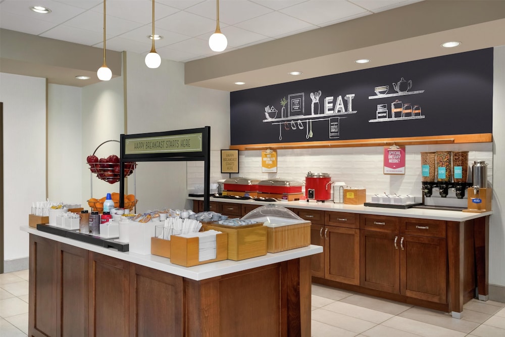 Hampton Inn & Suites Tampa Busch Gardens Area - photo 43