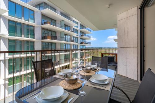 Cond Bayline Pool Gyn Spa Peixe Balão By Bedzy — 4-Star Luxury Hotel in Armacao De Pera, Portugal