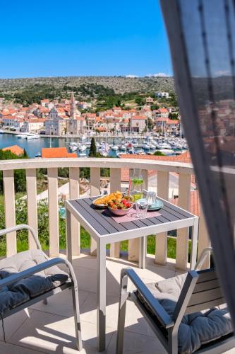 Villa Gaj — 4-Star Luxury Hotel in Milna, Croatia