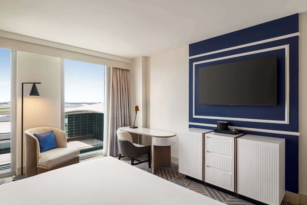 Hilton Bna Nashville Airport Terminal - photo 9