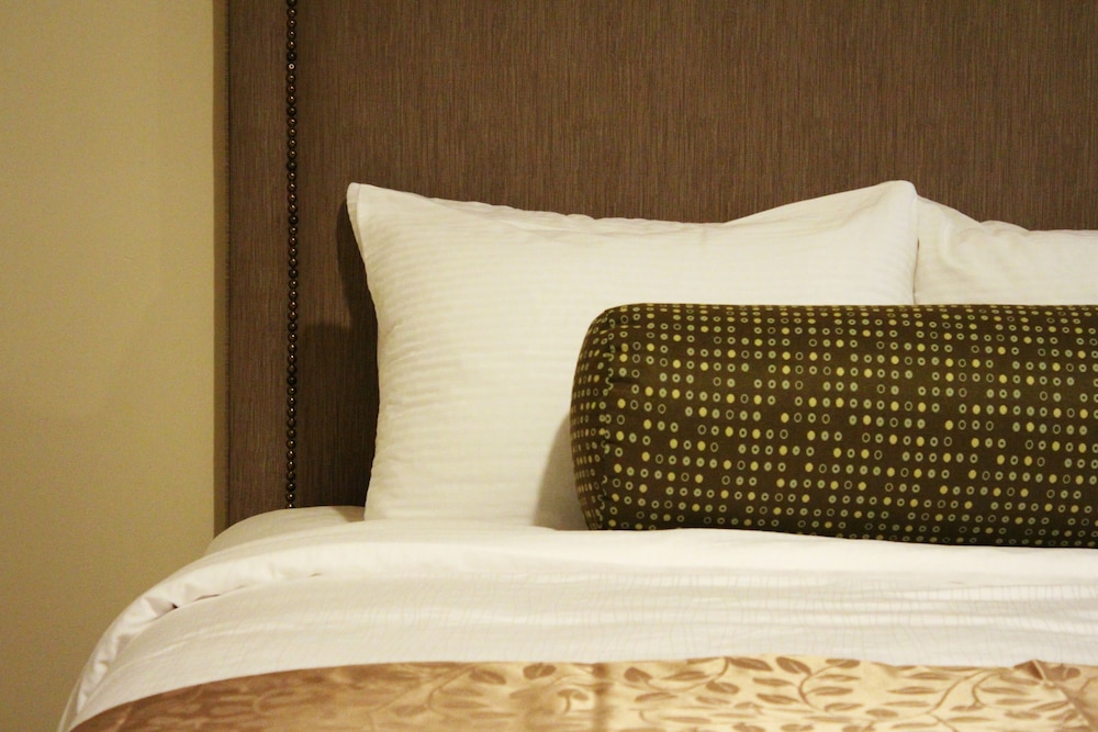 Rest Hotel Plymouth - photo 22
