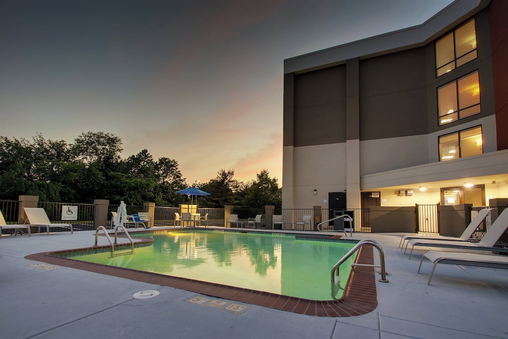 Holiday Inn Express Voorhees Mt. Laurel by IHG - photo 9