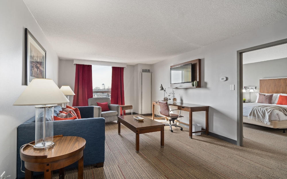 Four Points by Sheraton Charlotte - photo 30