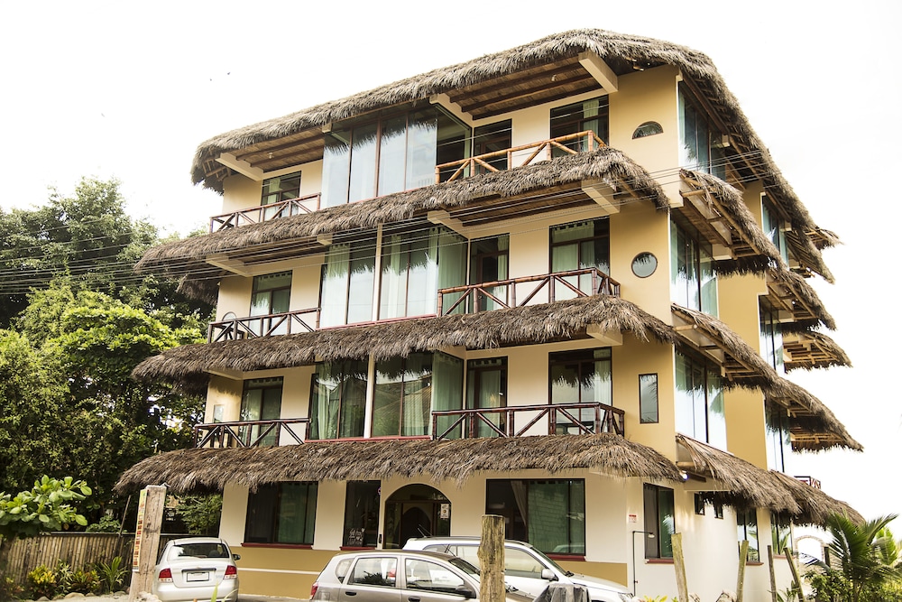 Hotel San Antonio Suite in Muisne, Ecuador