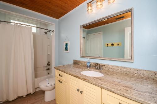 Lisa Lu by Oak Island Accommodations - photo 37