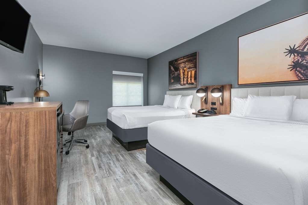 La Quinta Inn & Suites by Wyndham Decatur - photo 10