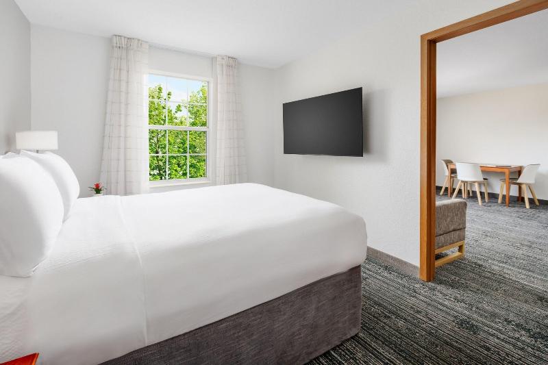 Towneplace Suites by Marriott Horsham - photo 14