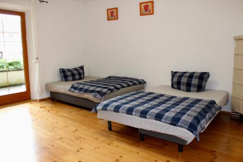 Ferienhaus mit Garten für bis zu 6 Personen in Rosenheim, Germany