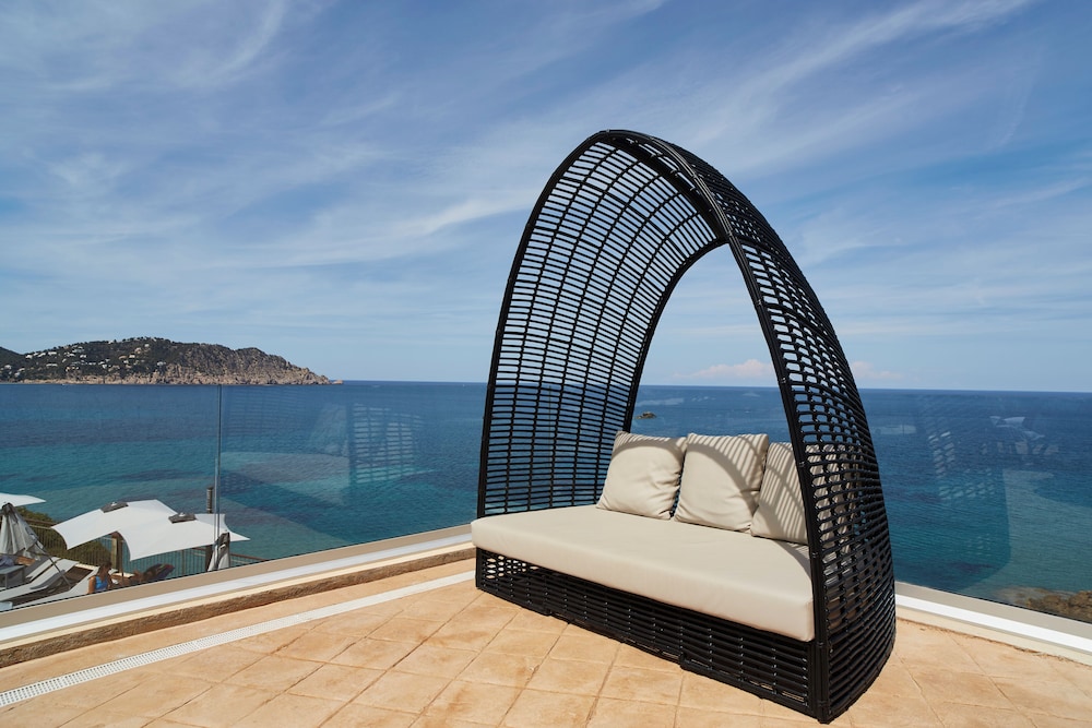 Invisa Hotel Club Cala Verde — hotel in Santa Eularia Des Riu