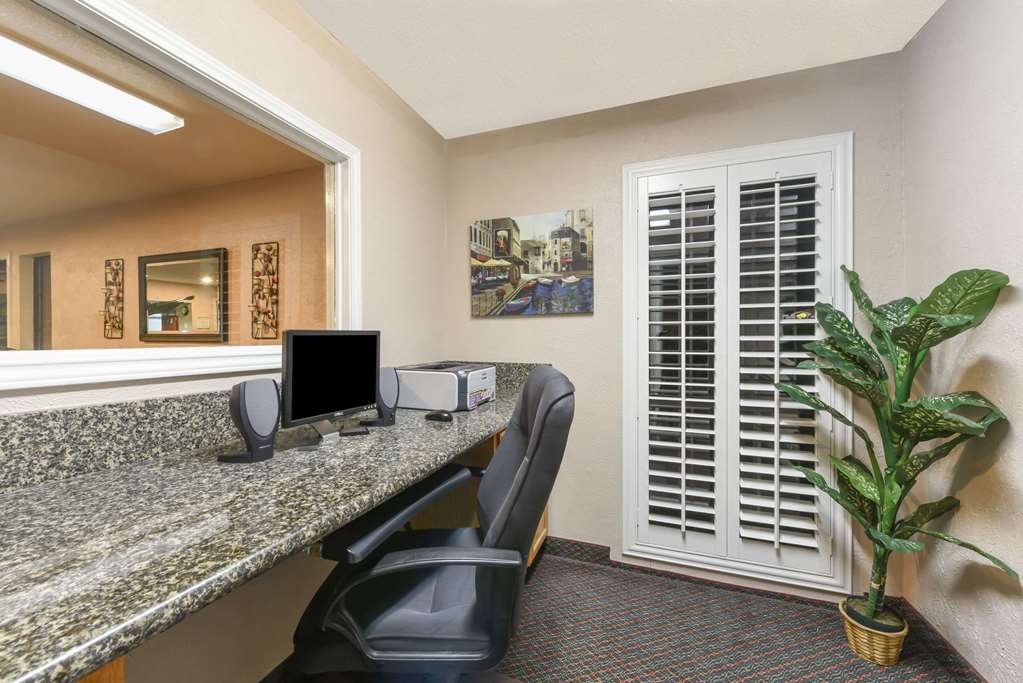 Days Inn by Wyndham Granbury - photo 39