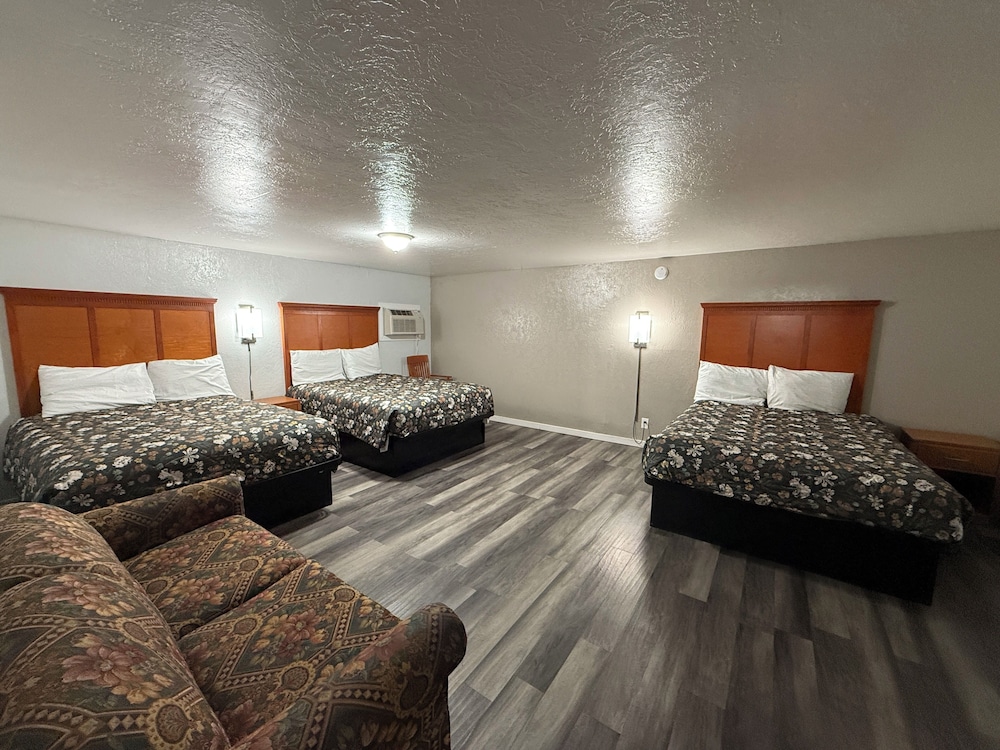 Budget Inn Bend by OYO - photo 14
