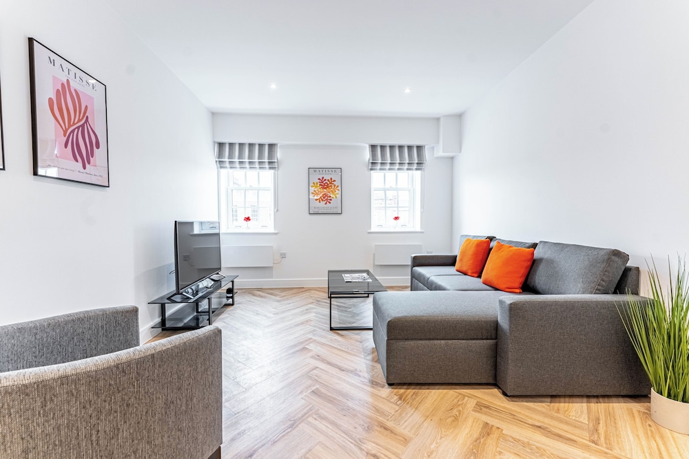 Wellington House by Celador Apartments — 4-Star Luxury Hotel in Reading, United Kingdom