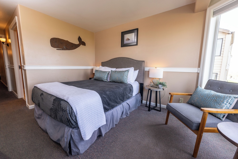 Seaside Oceanfront Inn - photo 63