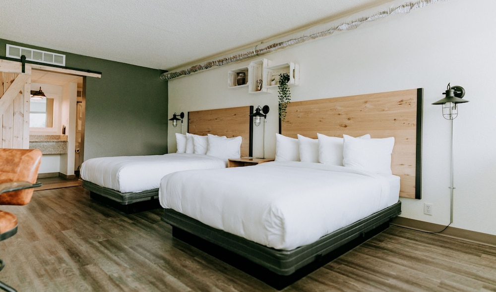 SCP Hotel Colorado Springs - photo 8