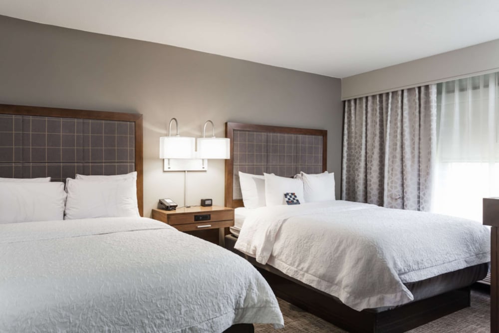 Hampton Inn & Suites Dallas DFW Airport North Grapevine - photo 11