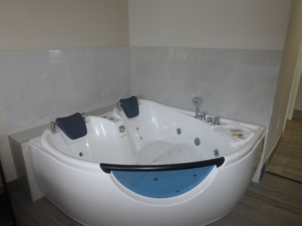 Red Roof Inn & Suites Mobile SW I 10 - photo 16