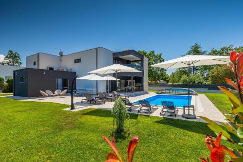 Villa dell Re — 4-Star Luxury Hotel in Zminj, Croatia