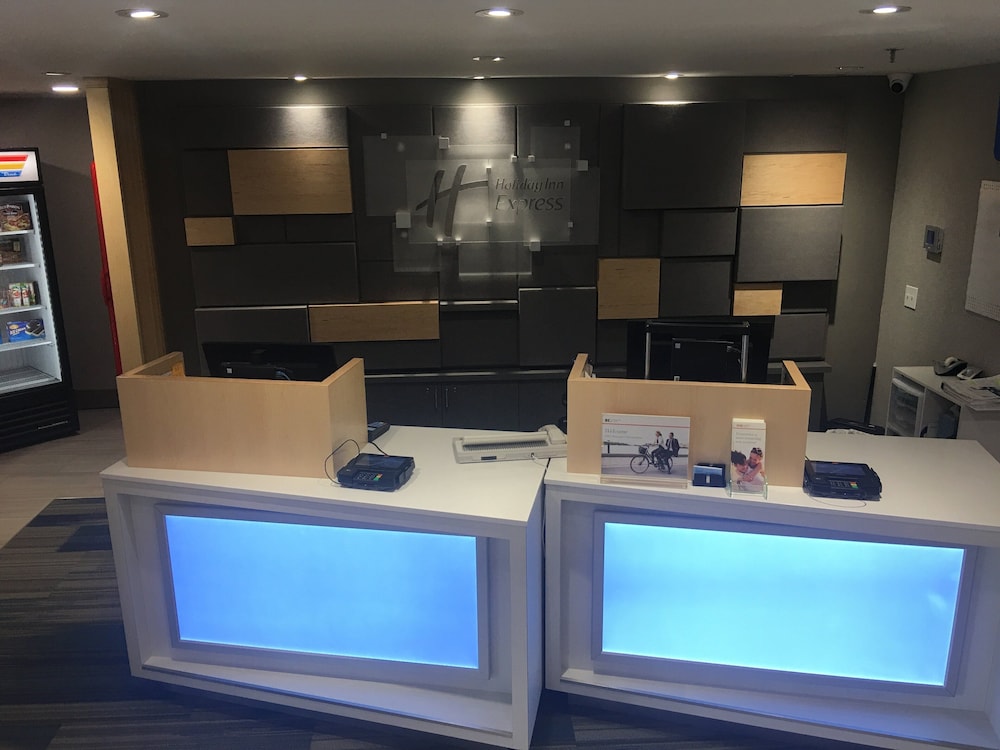 Holiday Inn Express Dublin by IHG - photo 32