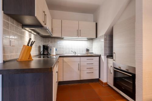 Feriendorf Rugana Komfortplus Appartement mit 1 Schlafzimmer und Terrasse B62 — 4-Star Luxury Hotel in Dranske, Germany